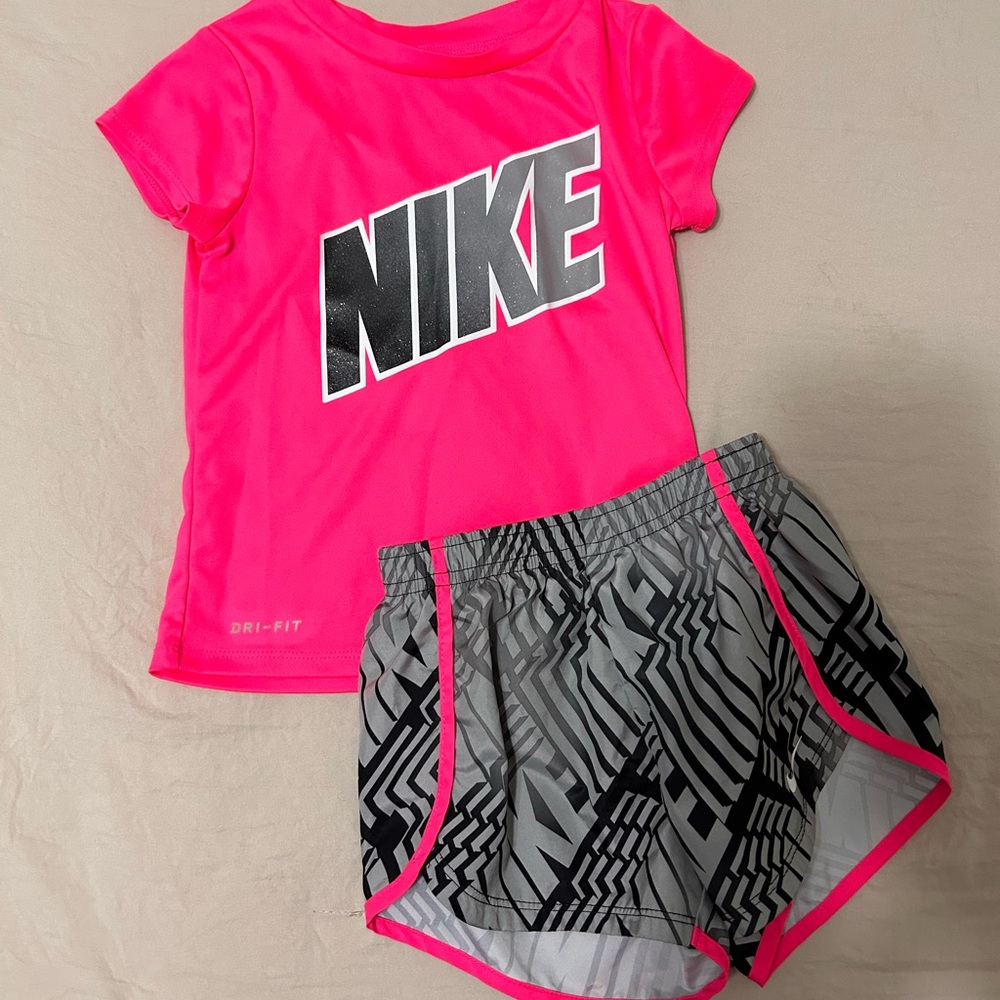 Girls Nike Short Set